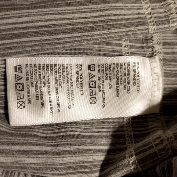 Tommy Bahama Gray Polo Shirt Size Medium - Picture 7 of 7